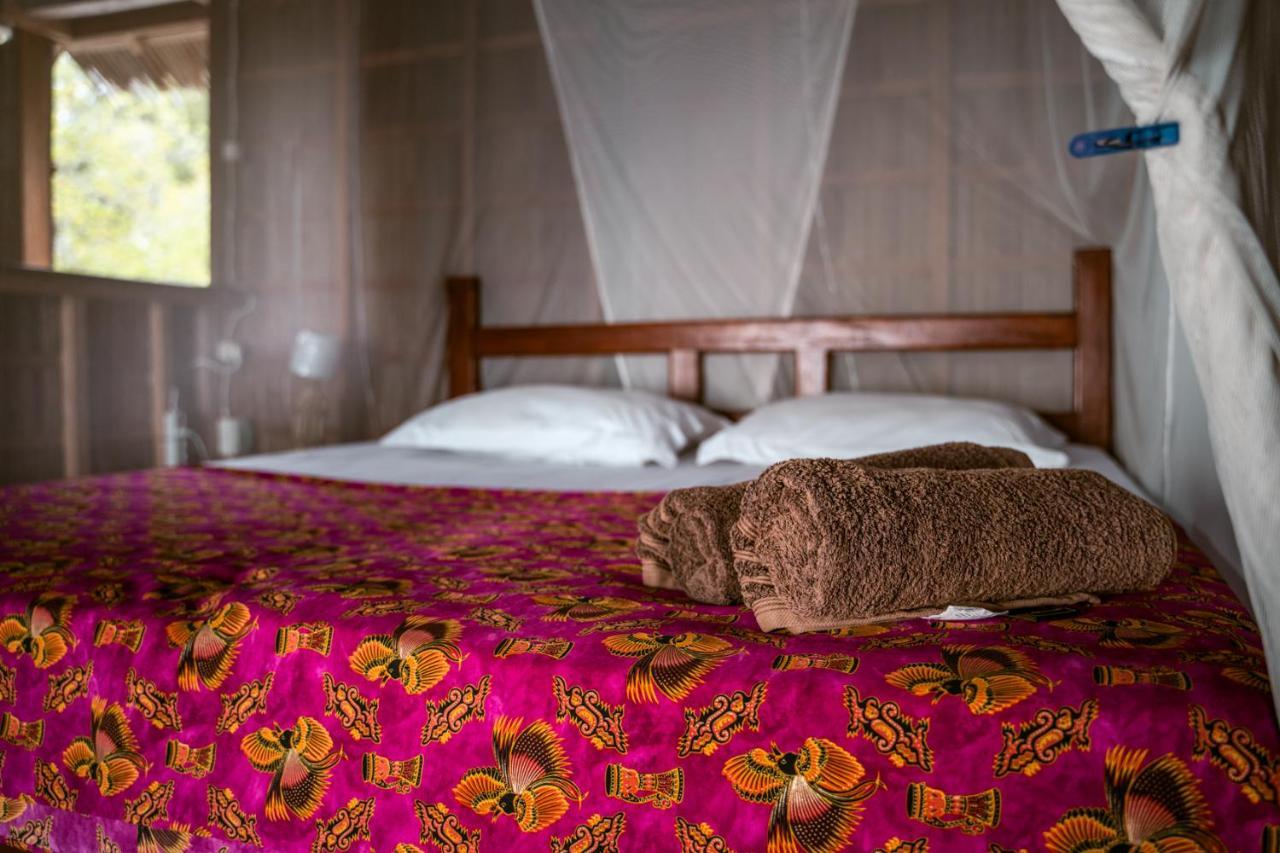 Methos Homestay - Raja Ampat Yennanas Besir Buitenkant foto