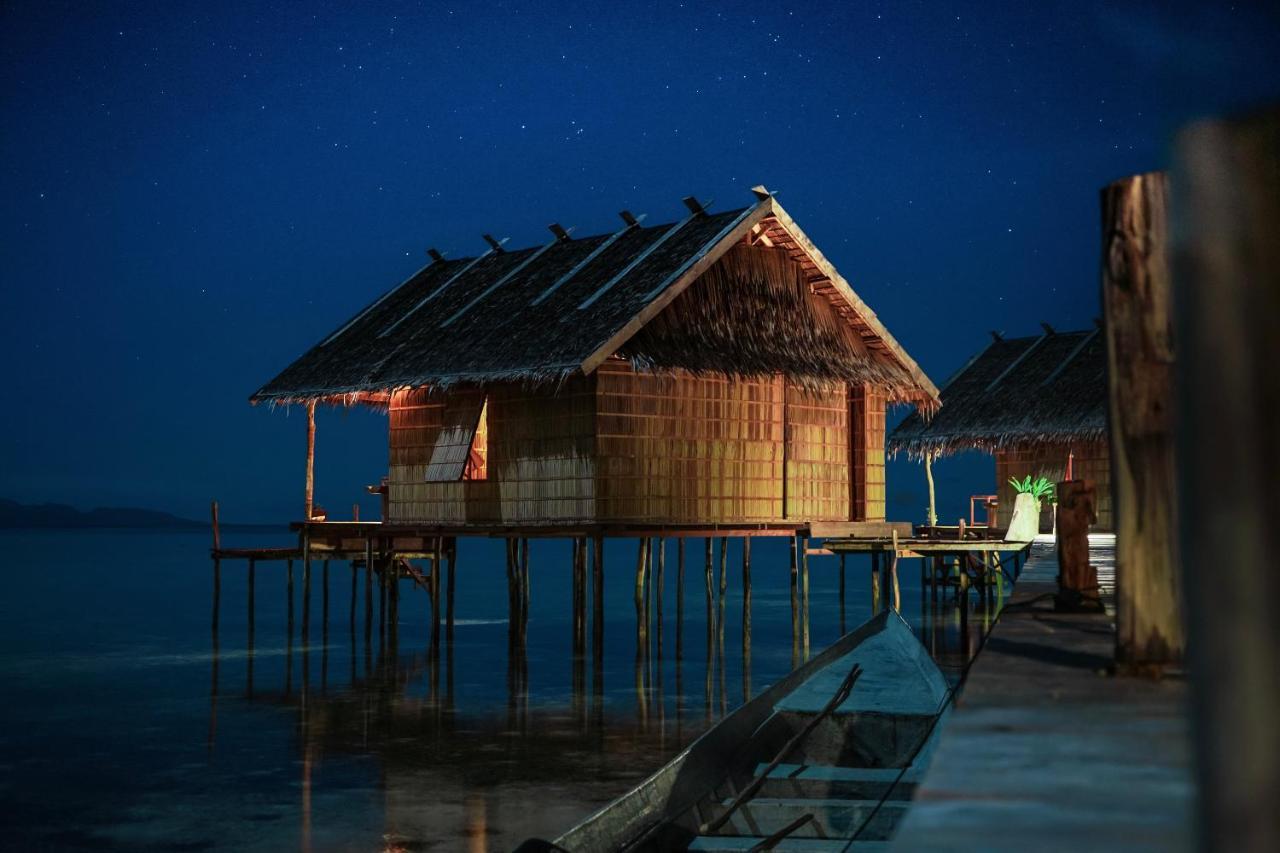 Methos Homestay - Raja Ampat Yennanas Besir Buitenkant foto